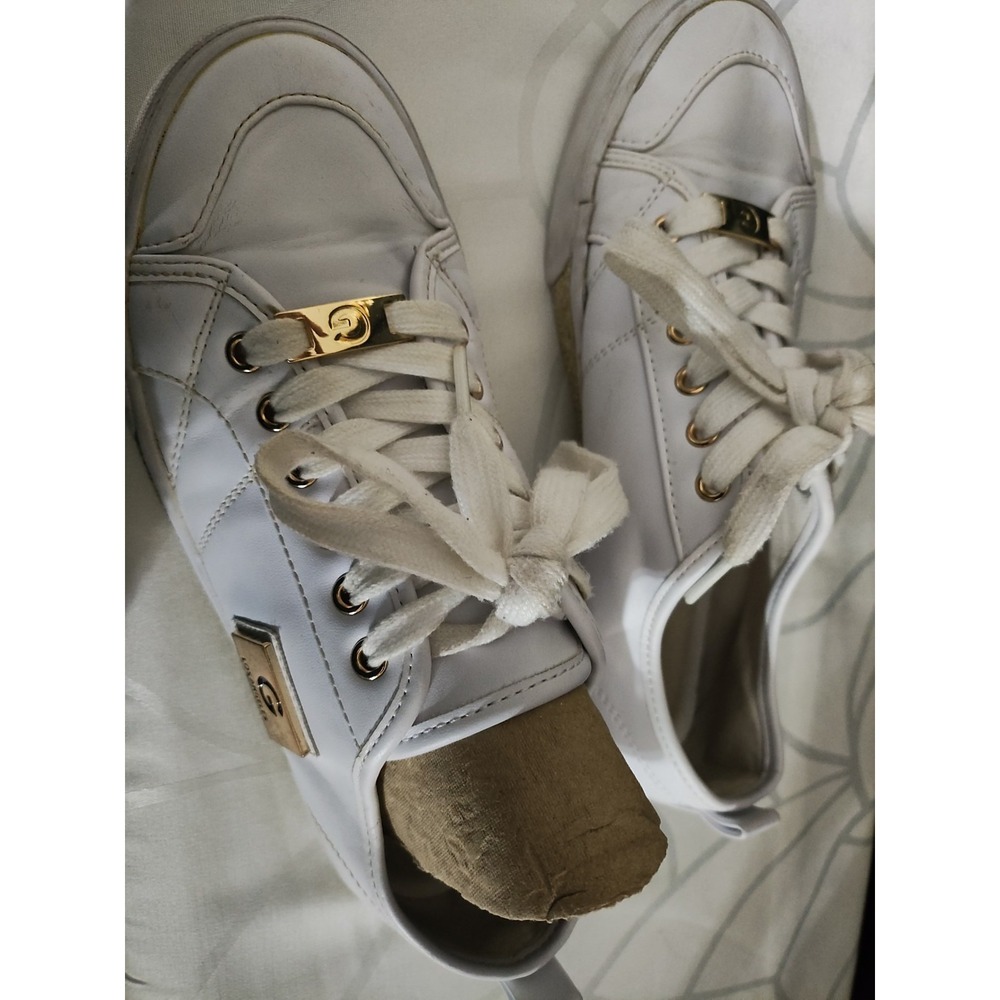 G by Guess Los Angeles Fashion Faux Leather  White Sneakers Size 7